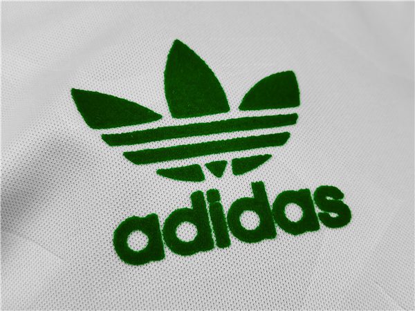 Ireland Away Retro Jersey 1990-1992 Season - Image 4