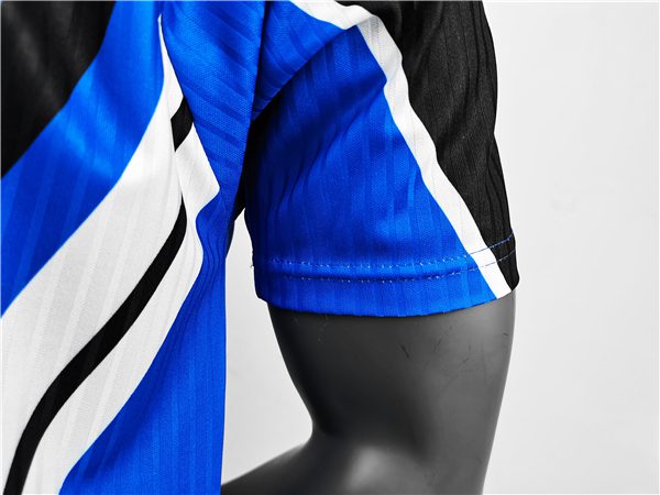 Manchester United Away Retro Jersey 1996-1998 Season - Image 3