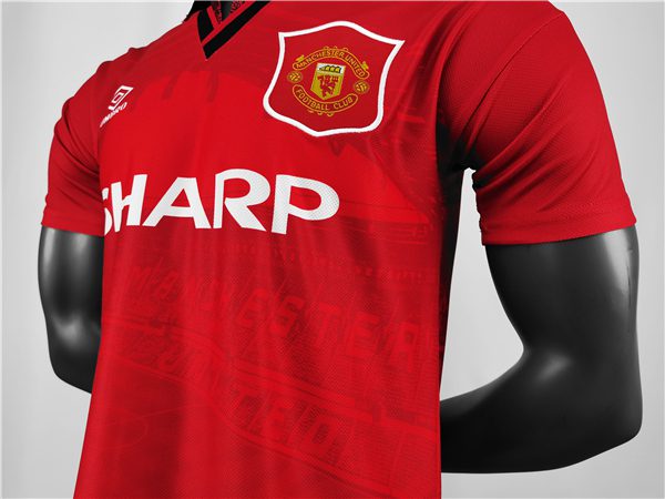 Manchester United Home Retro Jersey 1994-1996 Season - Image 5