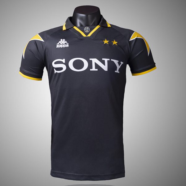 Juventus Away Retro Jersey 1995-1997 Season