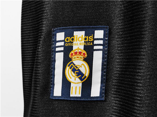Real Madrid Away Retro Jersey 1999-2001 Season - Image 4