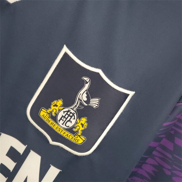 Tottenham Hotspur Away Retro Jersey 1994-1995 Season - Image 7