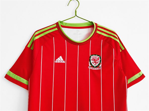 Wales Home Retro Shirt 2015 2016 - Image 3