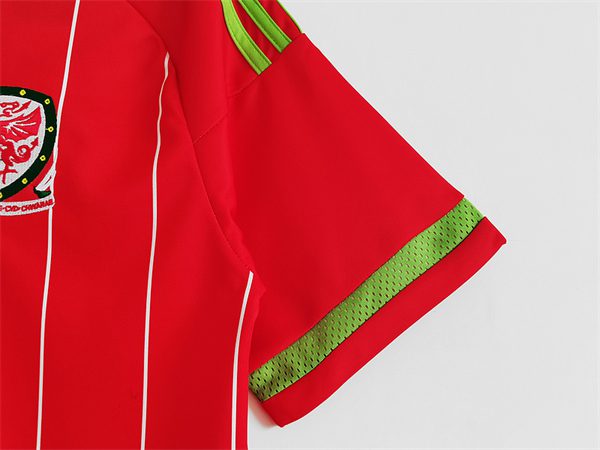 Wales Home Retro Shirt 2015 2016 - Image 7