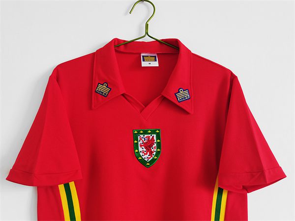 Wales Home Retro Shirt 1976-1979 - Image 3