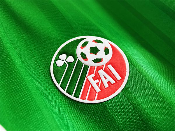 Ireland Home Retro Shirt 1992-1994 - Image 7