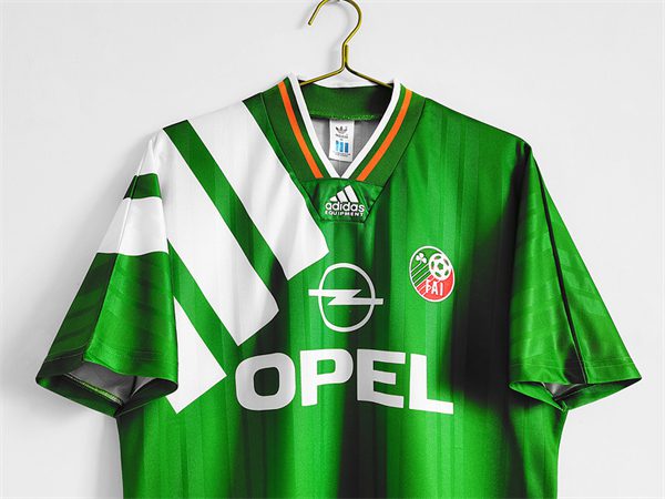 Ireland Home Retro Shirt 1992-1994 - Image 3
