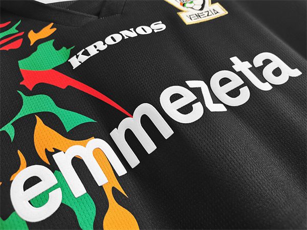 Venezia Home Retro Shirt 1998 - Image 9