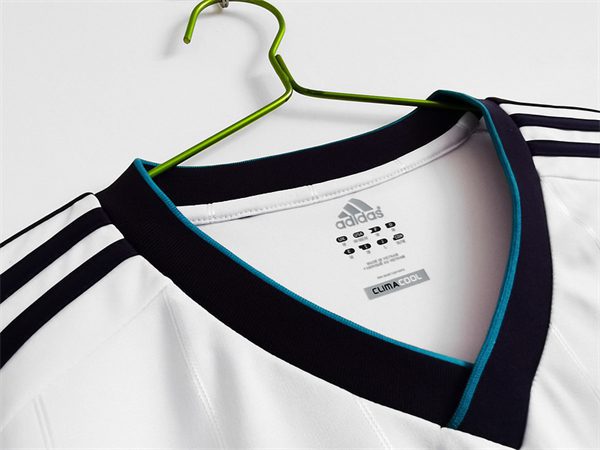 Real Madrid Home Long Sleeve Retro Shirt 2012 2013 - Image 3