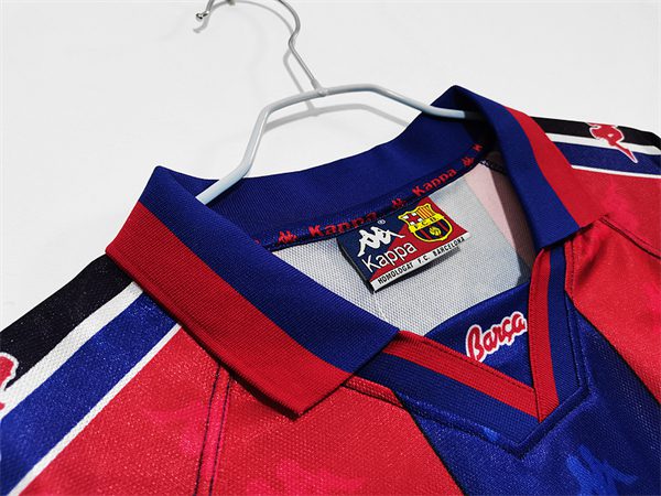 Barcelona Home Retro Jersey 1995-1997 - Image 4