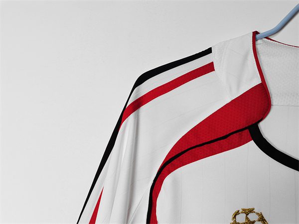 AC Milan Away long sleeve retro jersey 2006-2007 Season - Image 9