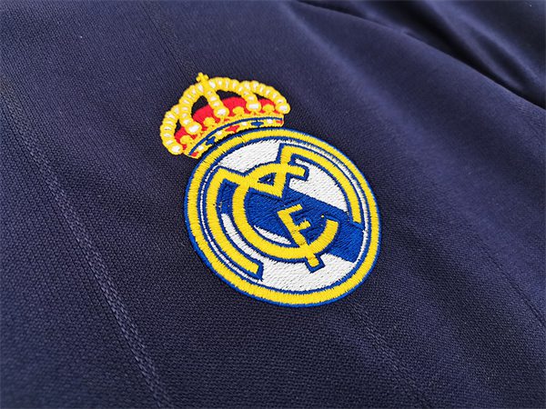Real Madrid Away Retro Jersey 2012-2013 Season - Image 7