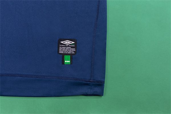 Ireland Third Retro Shirt 2002 - Image 8