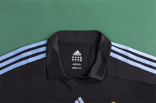 Real Madrid Away Retro Shirt 2009 2010 - Image 5