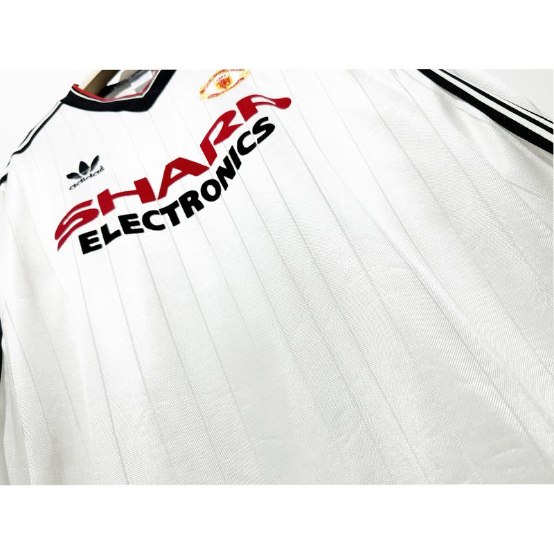 Manchester United Away Long Sleeve retro jersey 1982 1983 - Image 6