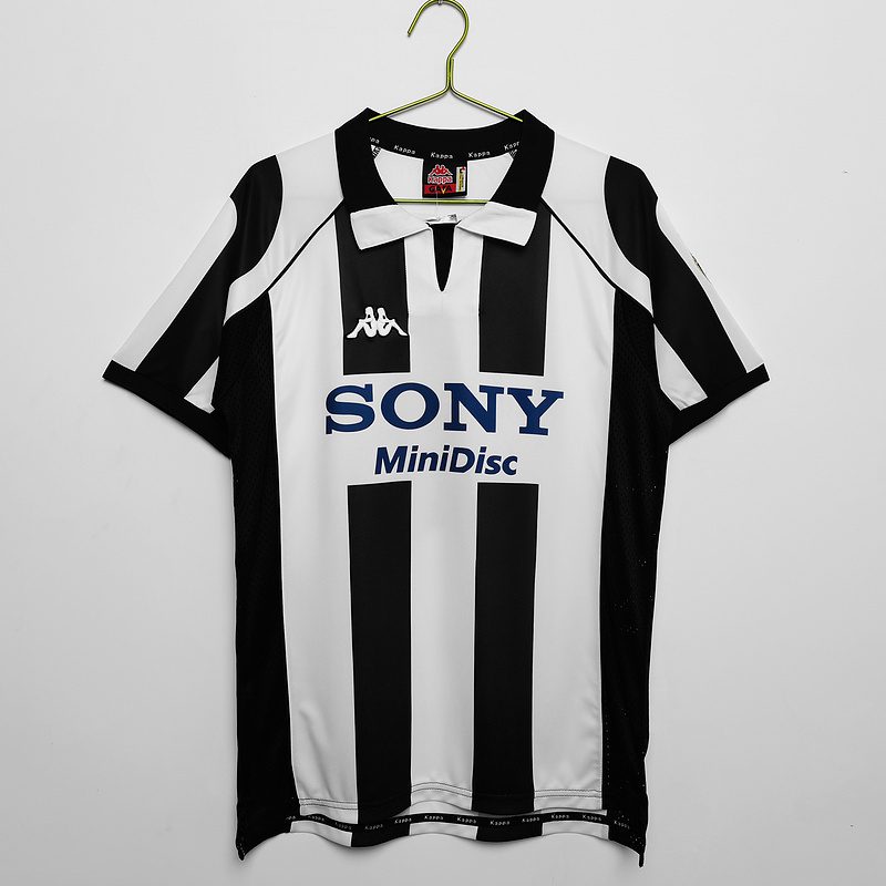 Juventus 1997 1998 Home Retro Shirt