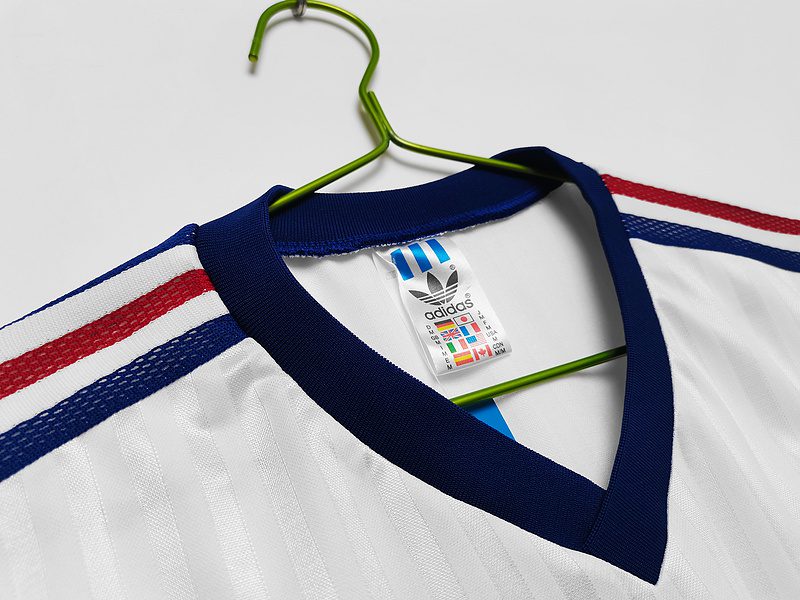 Yugoslavia 1990 Away Retro Jersey - Image 4