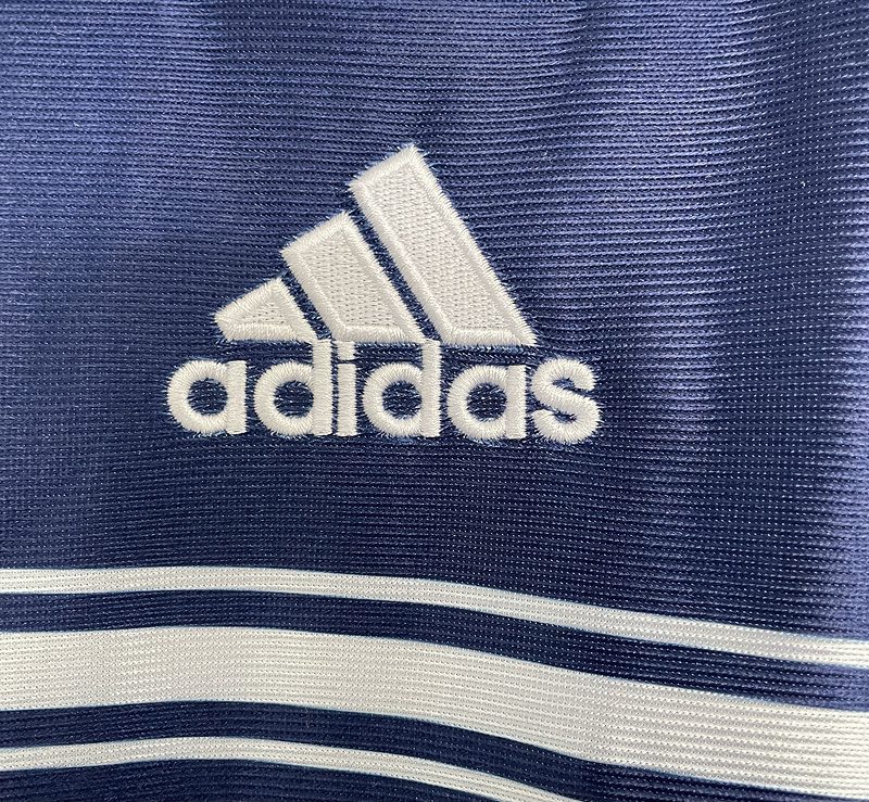 Real Madrid 1998 1999 Away Jersey - Image 5