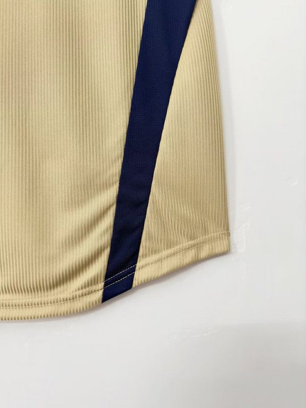 Arsenal 2001 2002 Away Jersey - Image 11