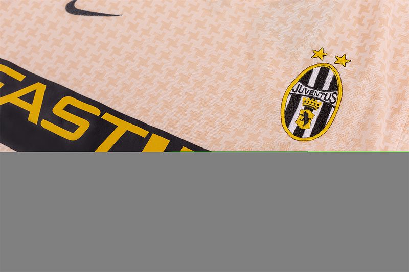 Juventus 2003 2004 Away Retro Jersey - Image 6