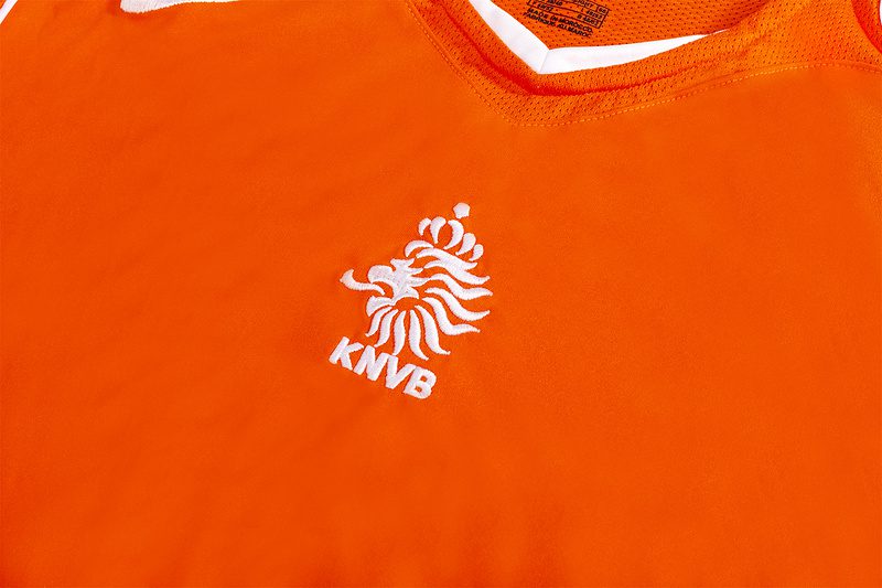 Holland 2004 Home Retro Jersey - Image 5