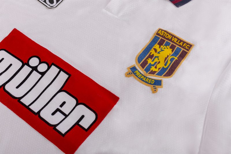 Aston Villa 1994 1995 Third Jersey - Image 5