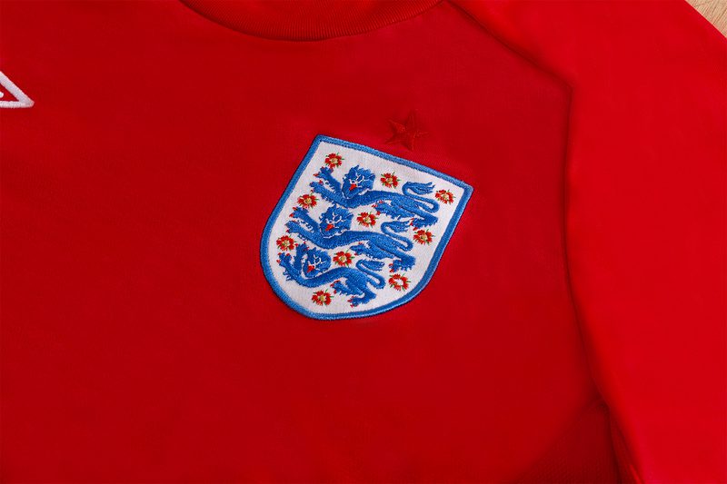 England 2010 Away Retro Jersey - Image 6