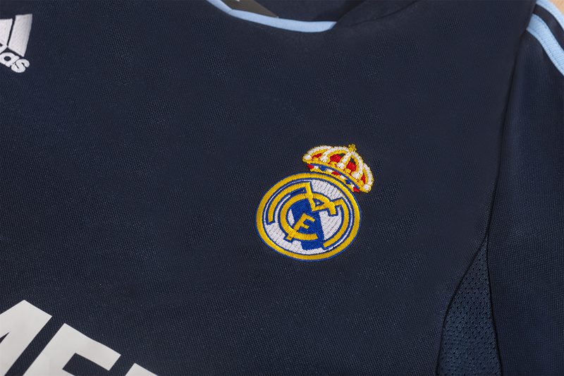 Real Madrid 2003 2004 Away Jersey - Image 4