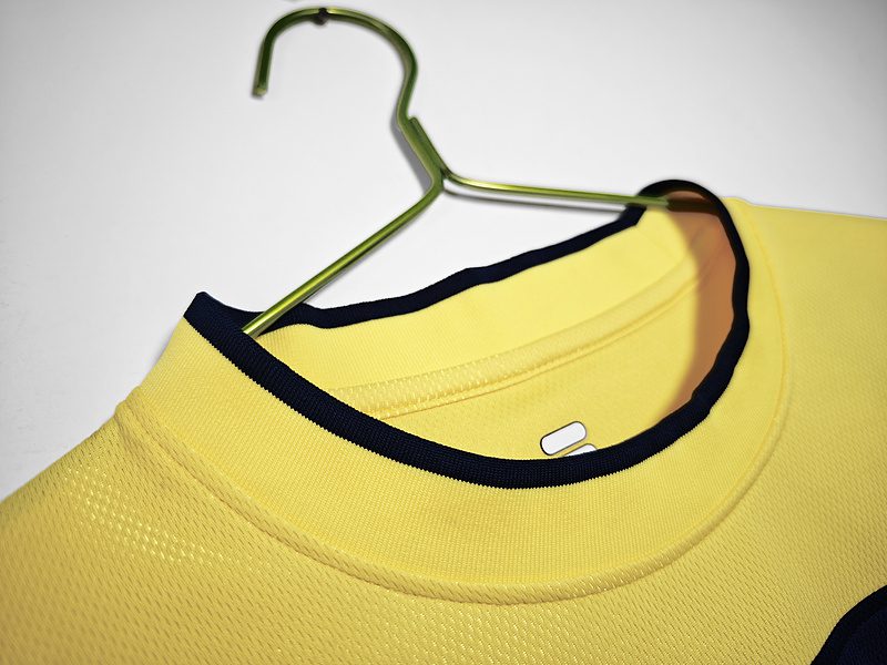 Scotland 2002 Away Retro jersey - Image 4