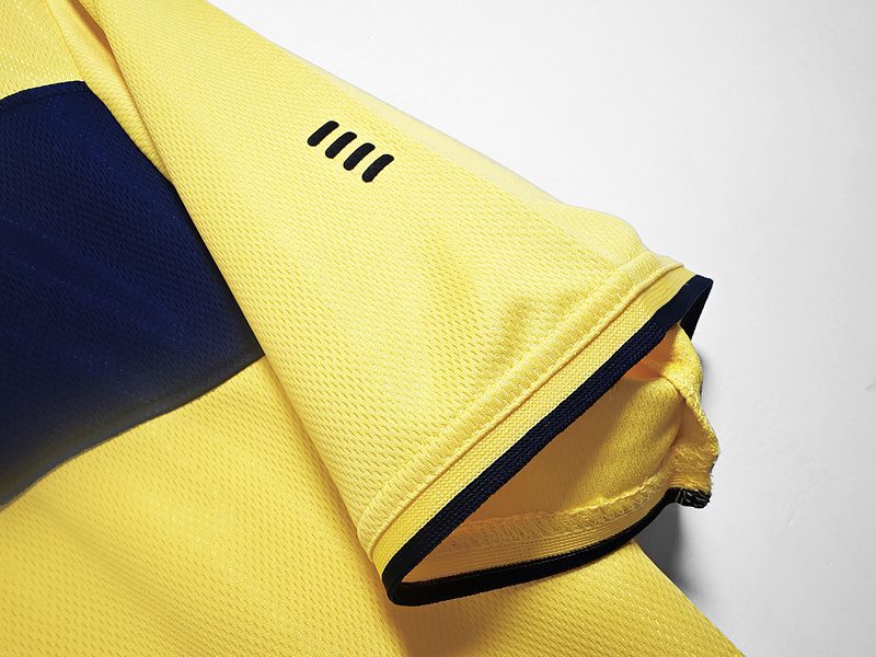 Scotland 2002 Away Retro jersey - Image 7