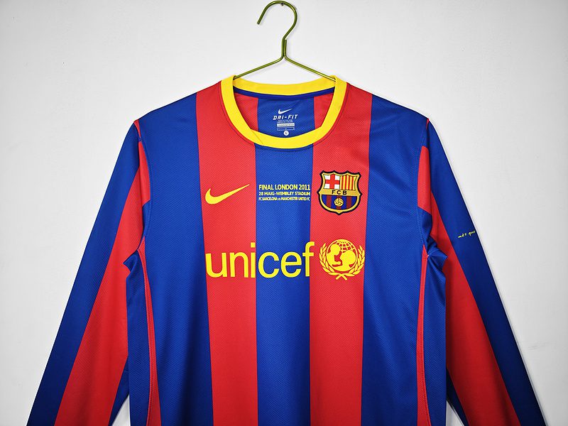 Barcelona 2011 UCL Finial Long Sleeve Jersey - Image 4