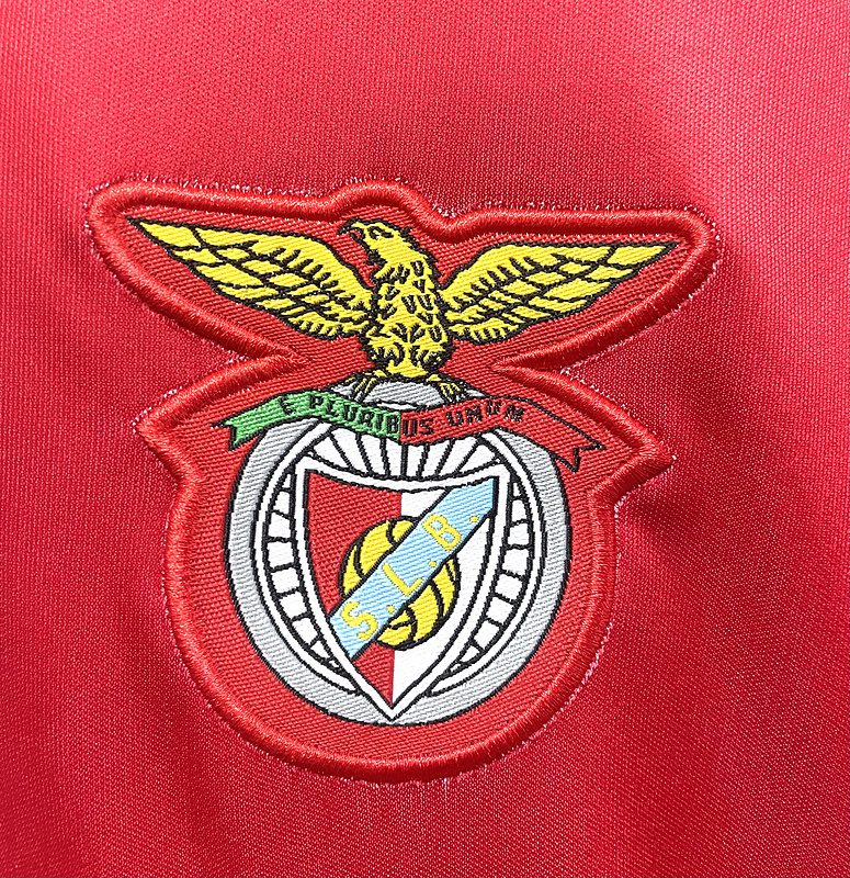 Benfica 2004 2005 Home Retro Jersey - Image 5