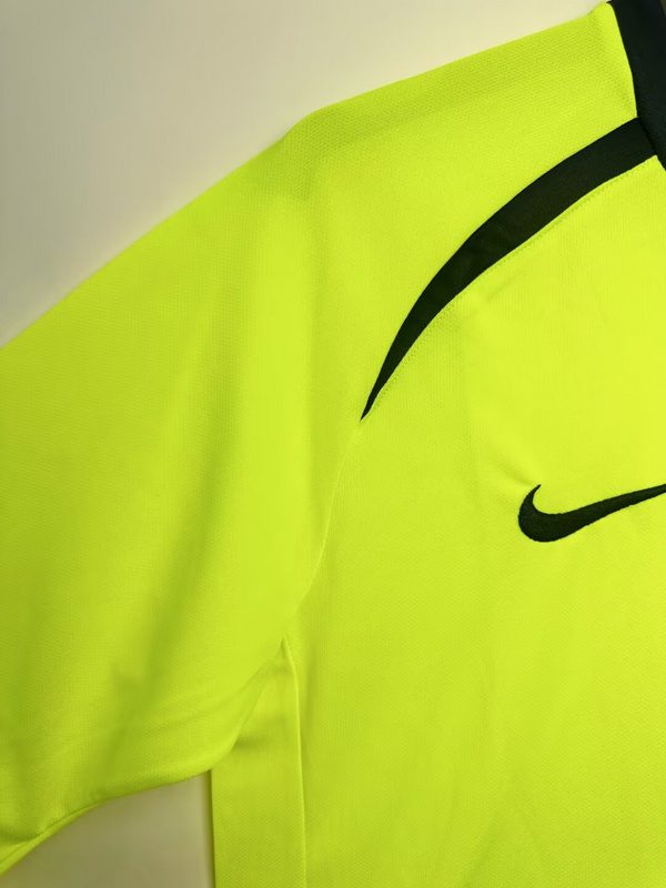 Barcelona 2005 2006 Away Long Sleeve Jersey - Image 4