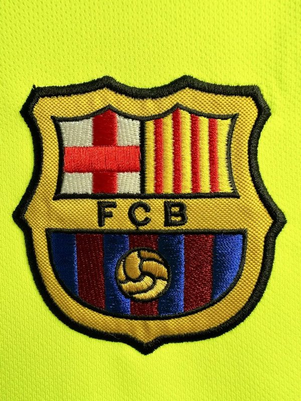 Barcelona 2005 2006 Away Long Sleeve Jersey - Image 10