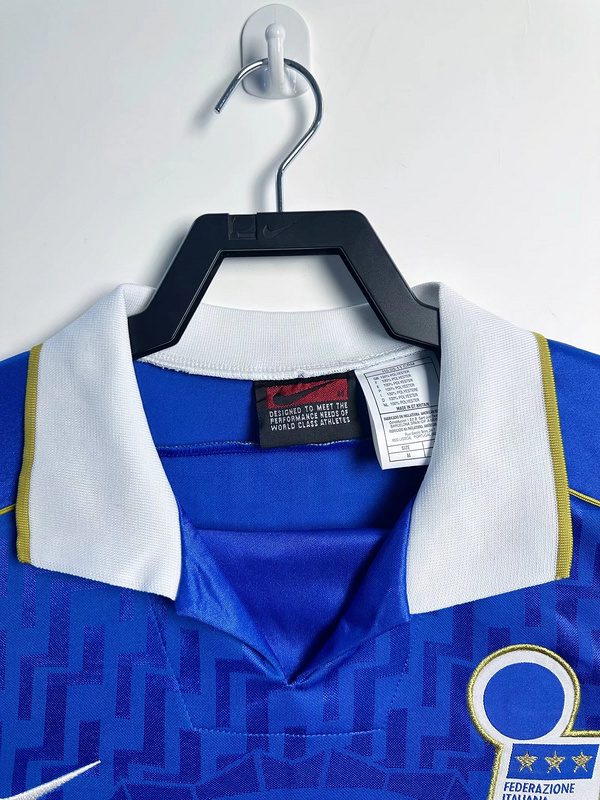 Italy 1995 Home Retro Jersey - Image 4