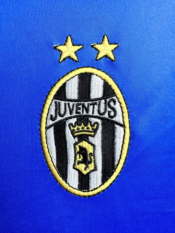 Juventus 1999 2000 Away Retro Jersey - Image 5
