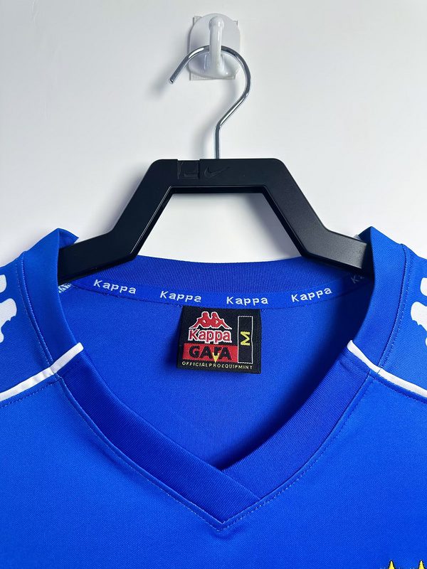 Juventus 1999 2000 Away Long Sleeve Jersey - Image 4