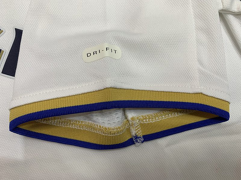 Leeds United 2000 2001 Home Retro Jersey - Image 4