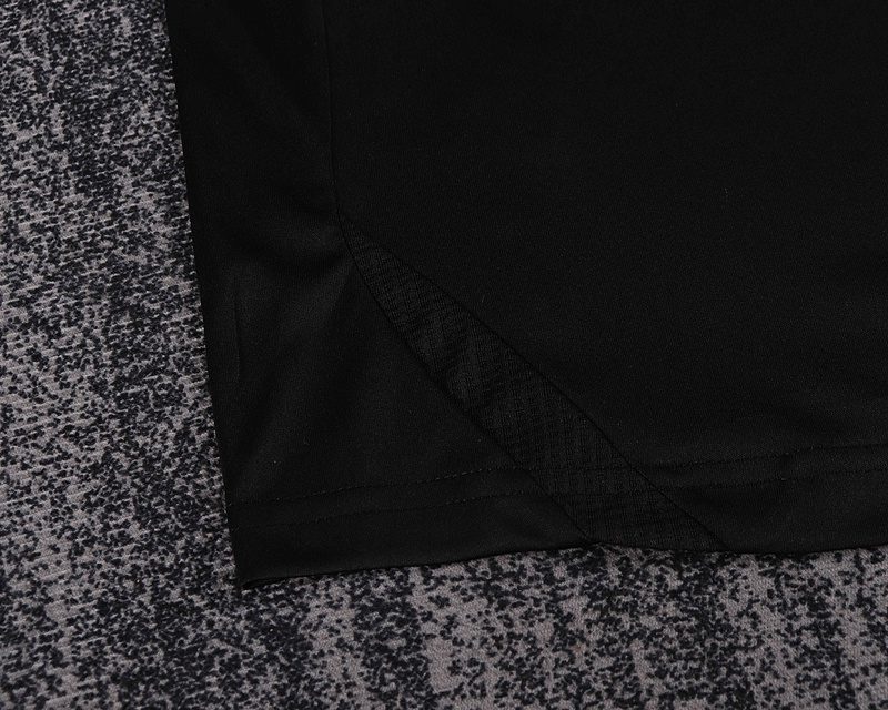 Real Madrid 2011 2012 Black GK Kid Kit (Jersey and Short) - Image 5