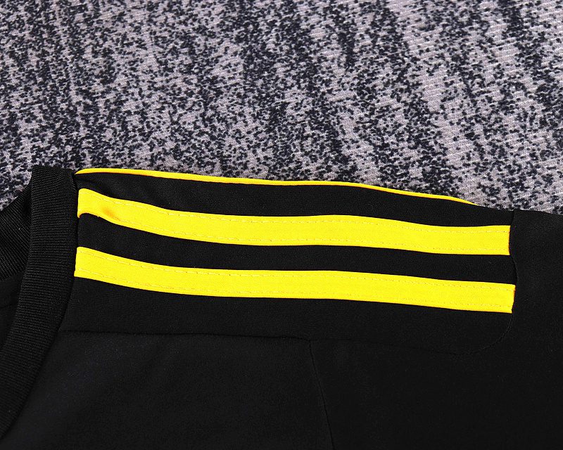 Real Madrid 2011 2012 Black GK Kid Kit (Jersey and Short) - Image 12