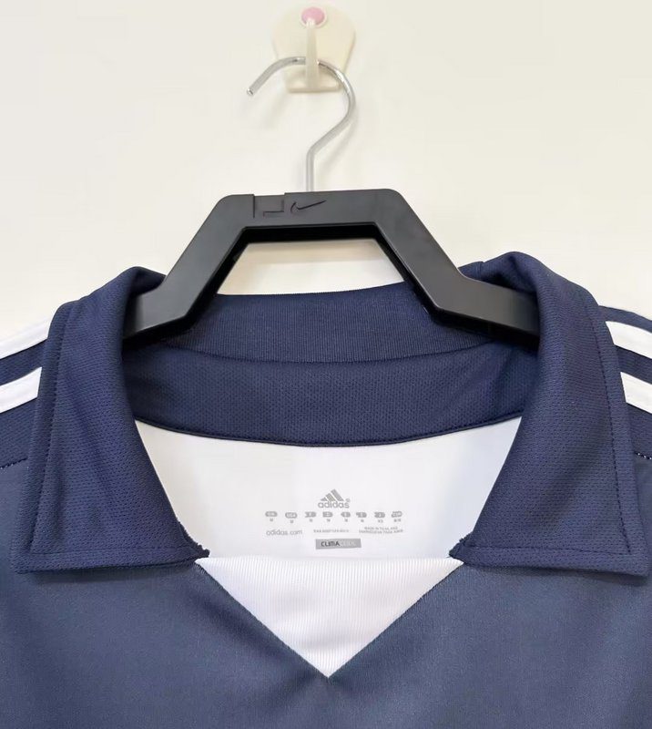 Chelsea 2011 2012 Third Retro Jersey - Image 4