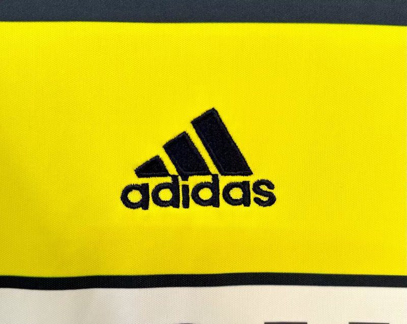 Chelsea 2011 2012 Third Retro Jersey - Image 10