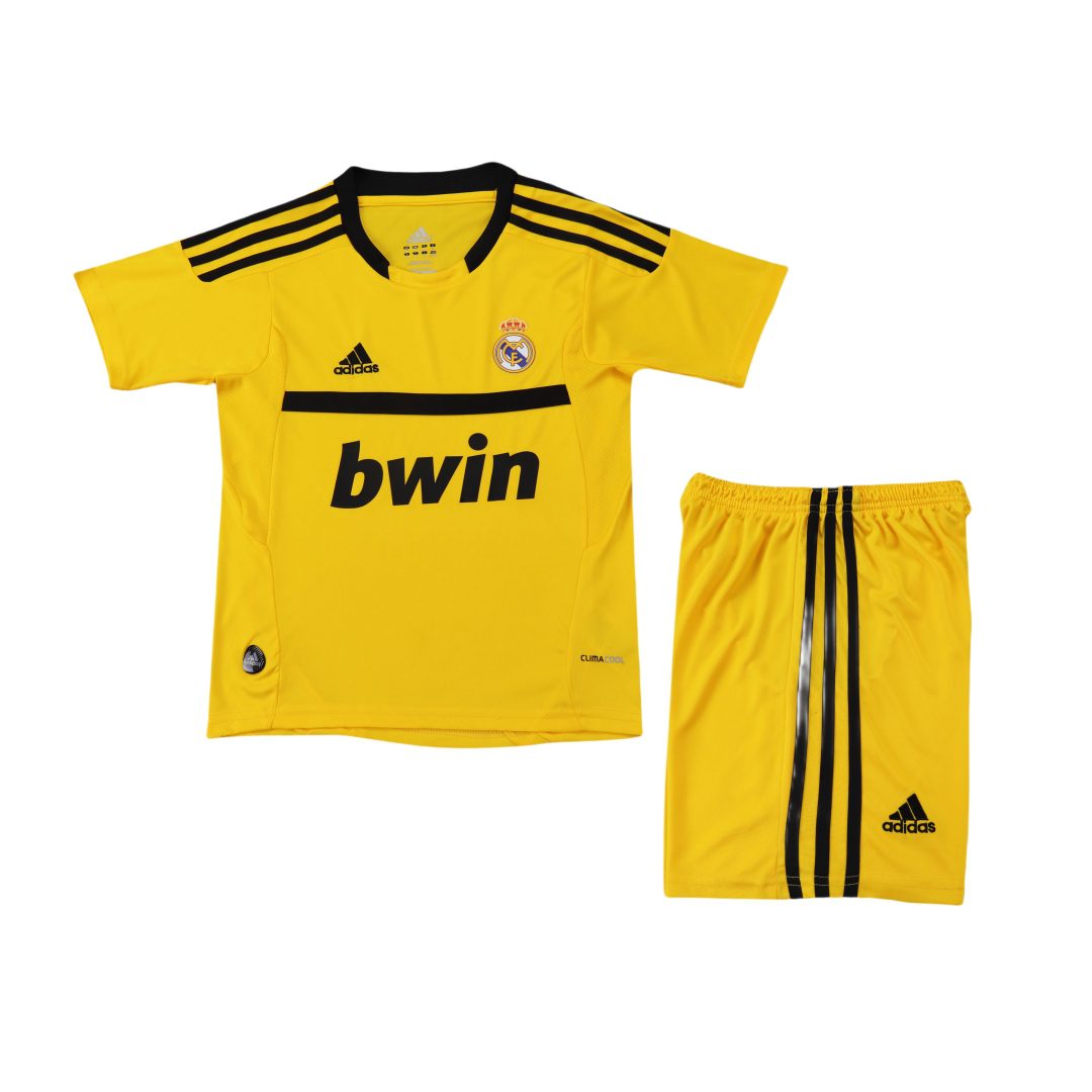 Real Madrid 2011 2012 Yellow GK Kid Kit (Jersey and Short)