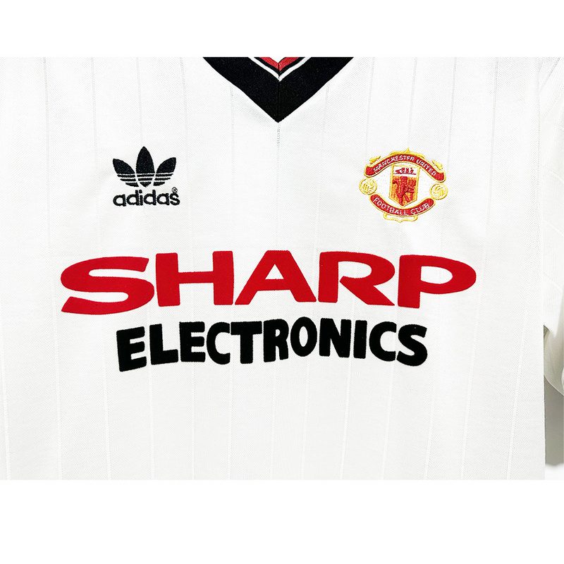 Manchester United 1982 1983 Away Retro Jersey - Image 3