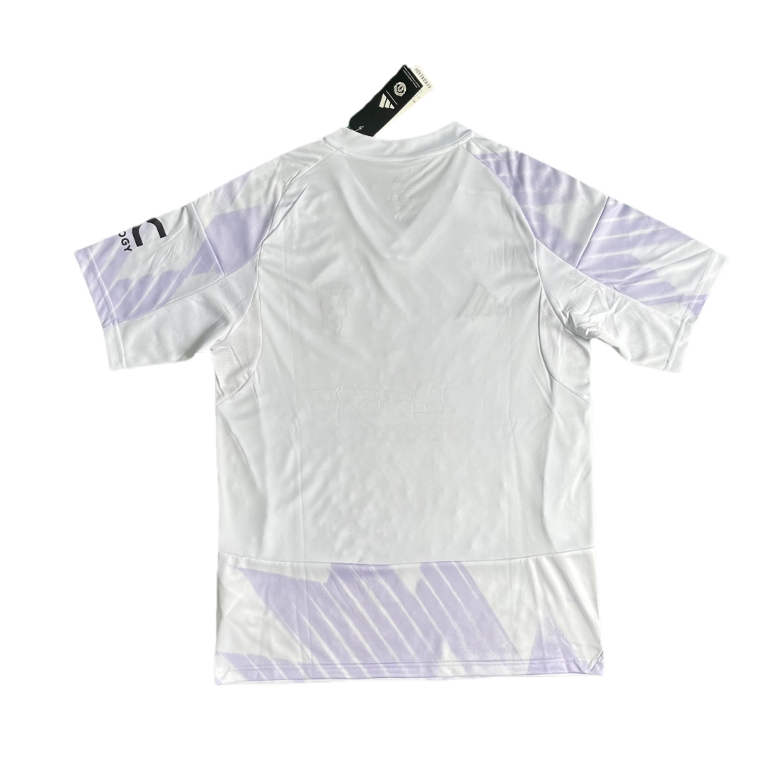 Manchester United Away Jersey 25/26 - Image 2