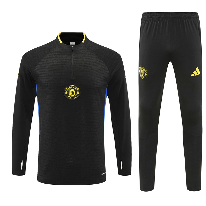Manchester United Black Tracksuit 25/26 (Player Version)