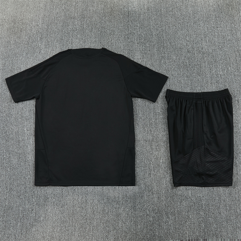 Liverpool Black Short Sleeve Training Suit 2627 - Image 4