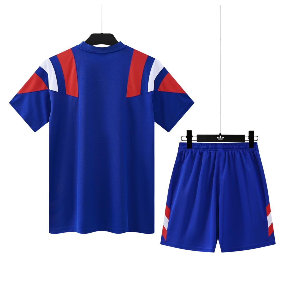 Alternative view of Manchester United blue Retro Short Sleeve Training Suit 2627