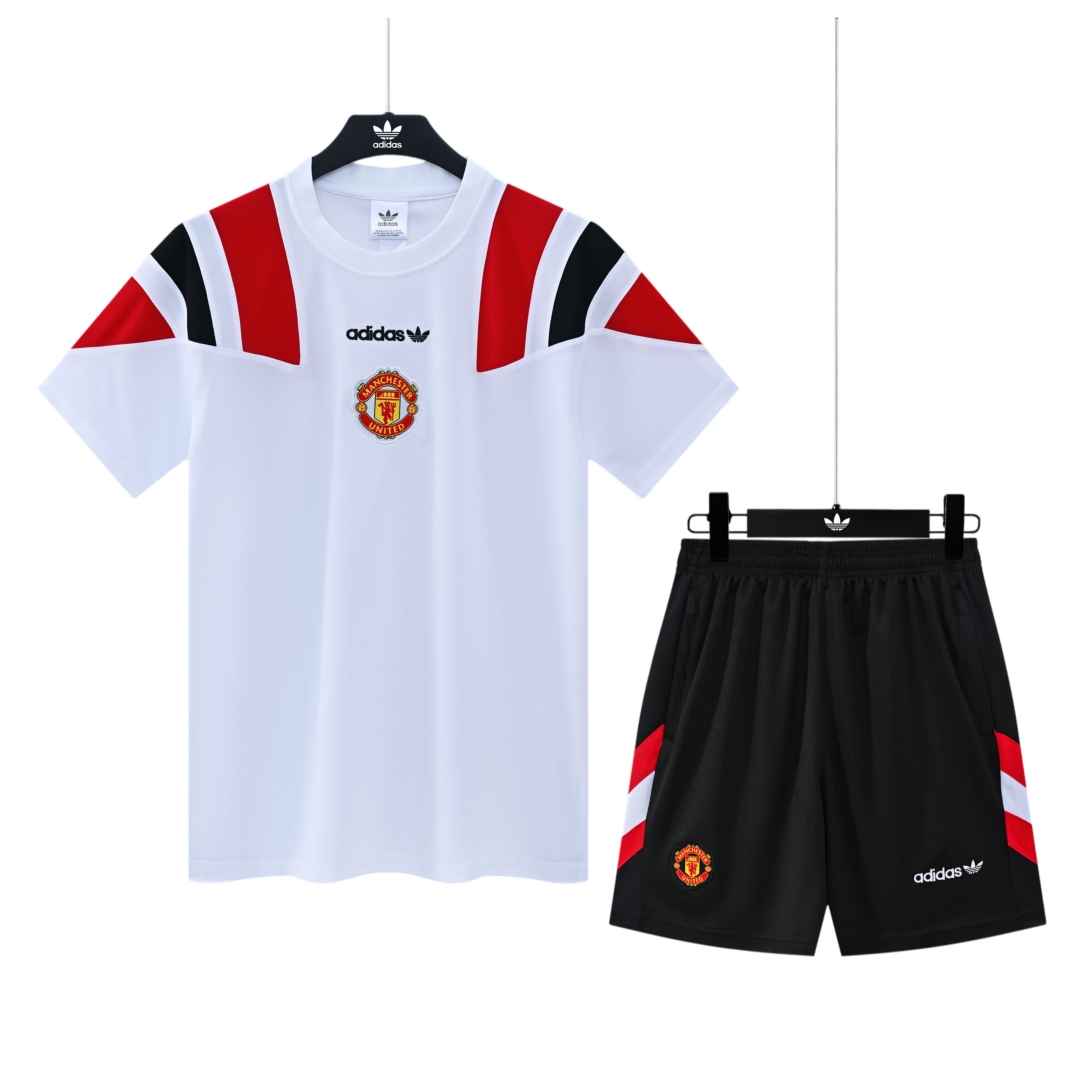 Manchester United White Retro Short Sleeve Training Suit 2627
