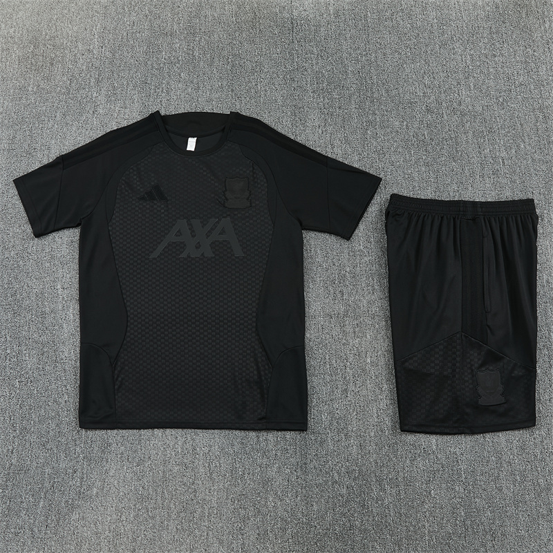 Liverpool Black Short Sleeve Training Suit 2627 - Image 3